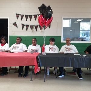 Meet your Posher, Regina